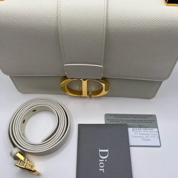 Dior 30 Montaigne - Picture 6 of 16